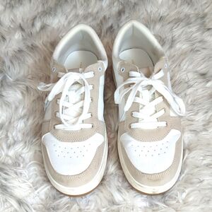 American Eagle tennis shoes, size 8.5